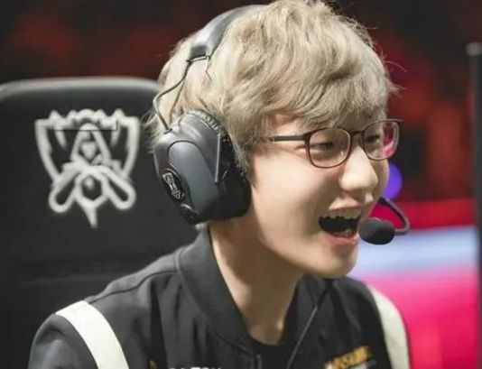 中超冠军悬 中超冠军悬